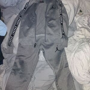 Boys 4t Jordan Jogger Outfit